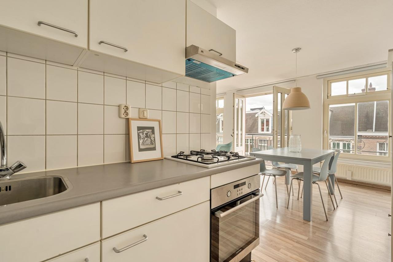 Gemeubileerd appartement met dakterras in De Pijp - Afbeelding 10