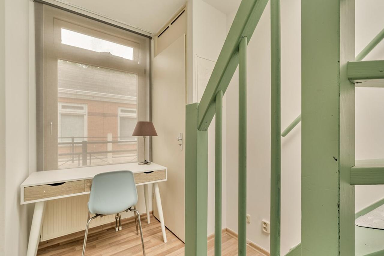 Gemeubileerd appartement met dakterras in De Pijp - Afbeelding 18