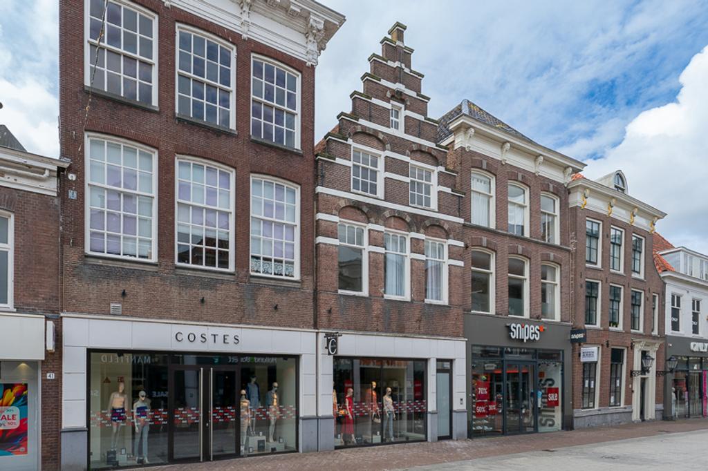 Monumentaal appartement met dakterras - Afbeelding 1