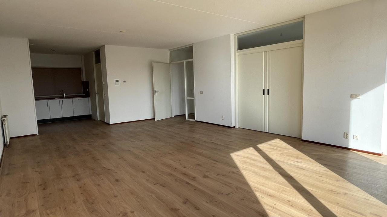 94 m² appartement met balkon en parkeerplaats - Afbeelding 9