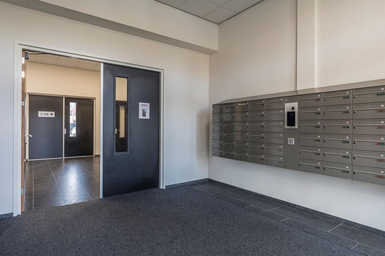 60 m² Senior Apartment with Lift in Winschoten - Image 23