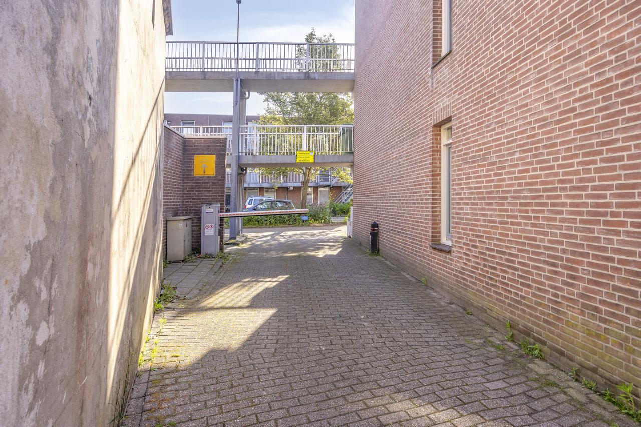 70 m² 2-Bedroom Apartment in Kampen - Image 5