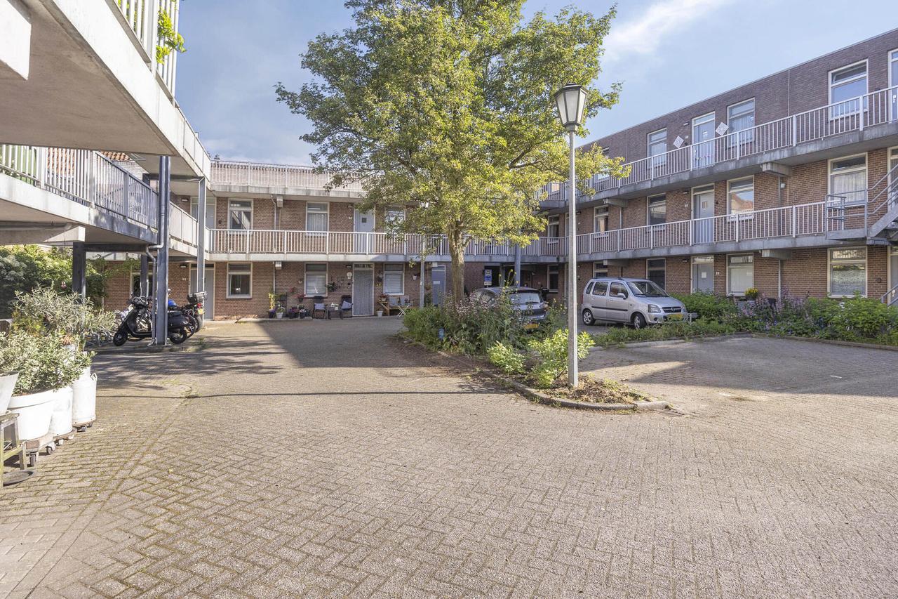 70 m² 2-Bedroom Apartment in Kampen - Image 17