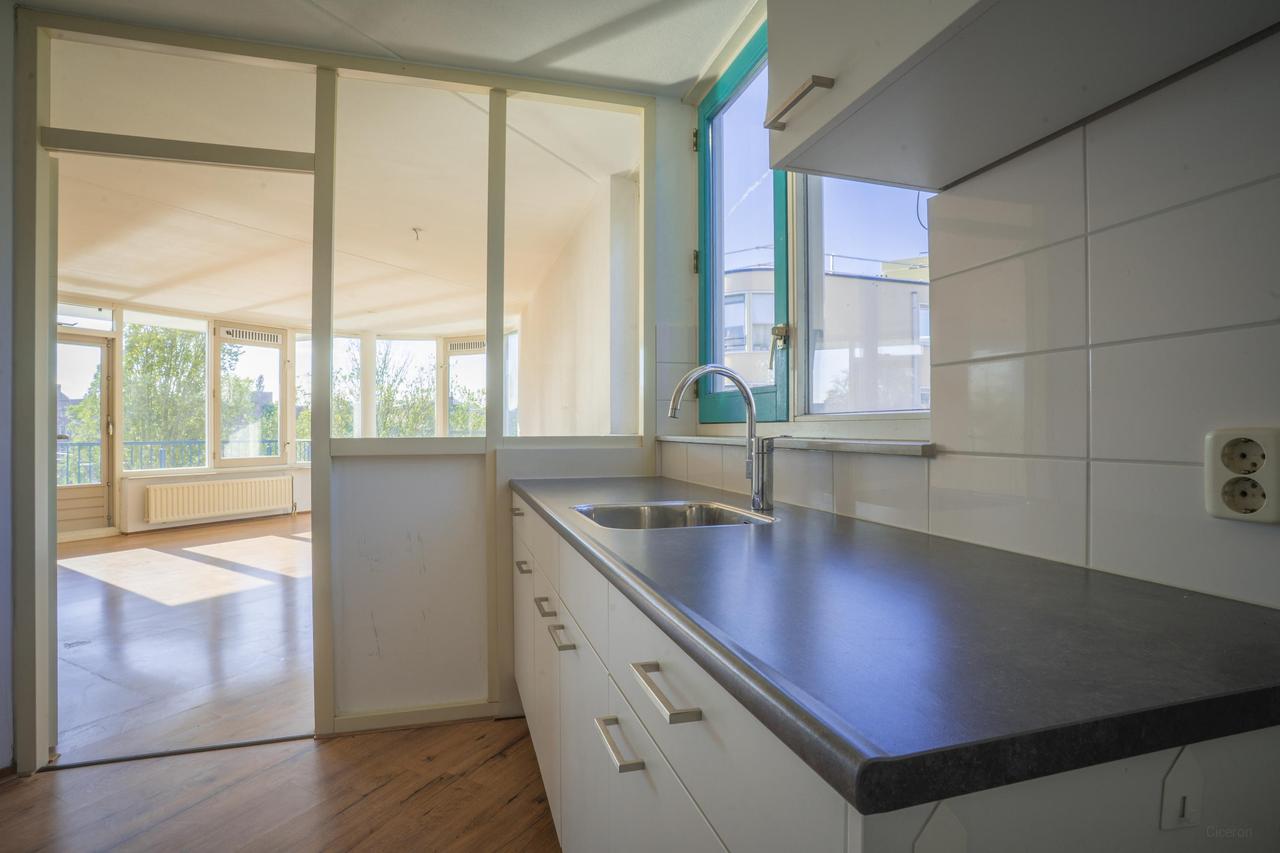 69 m² apartment with balcony in Spaarndammerbuurt - Image 13