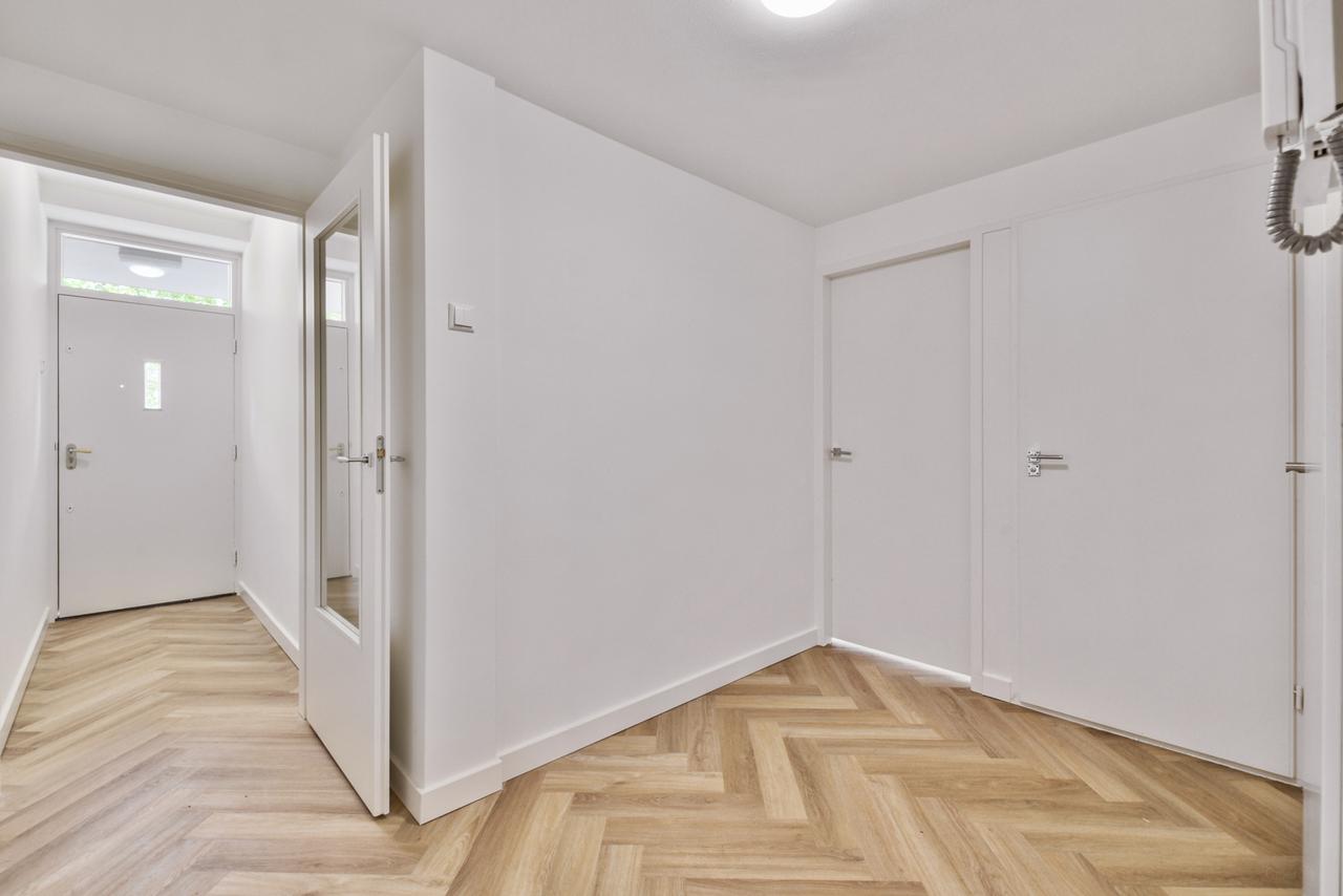 88 m² apartment with 3 bedrooms - Image 1