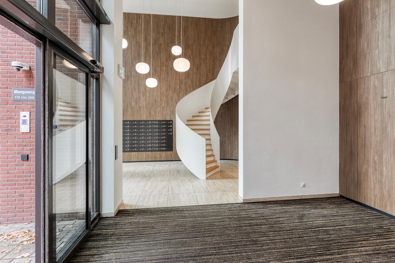 156 m² appartement met balkon in Leiden - Afbeelding 2