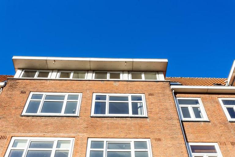 4-Room Apartment with Balcony in Amsterdam - Image 19