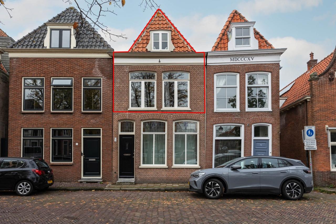 Gemeubileerd 3-kamerappartement in hartje Hoorn - Afbeelding 1