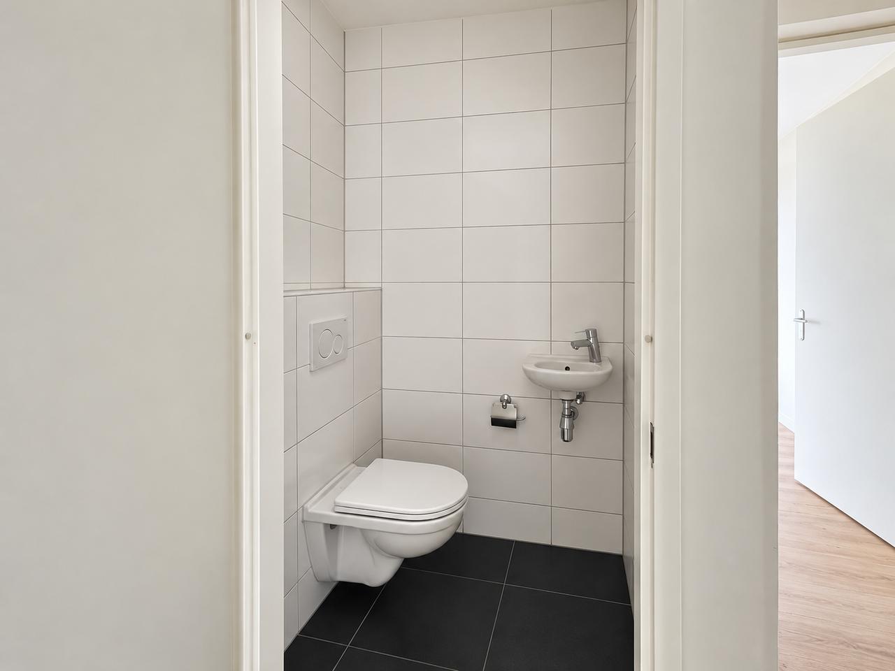 New Apartment with Balcony near Meerland Park - Image 4