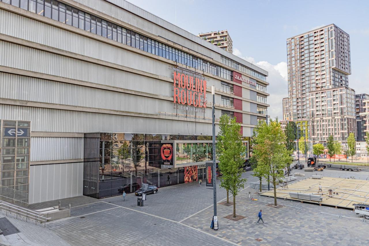 112 m² apartment with views in Utrecht - Image 36