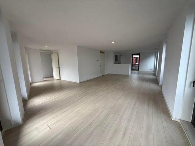 133 m² apartment with 3 bedrooms in IJburg - Image 3