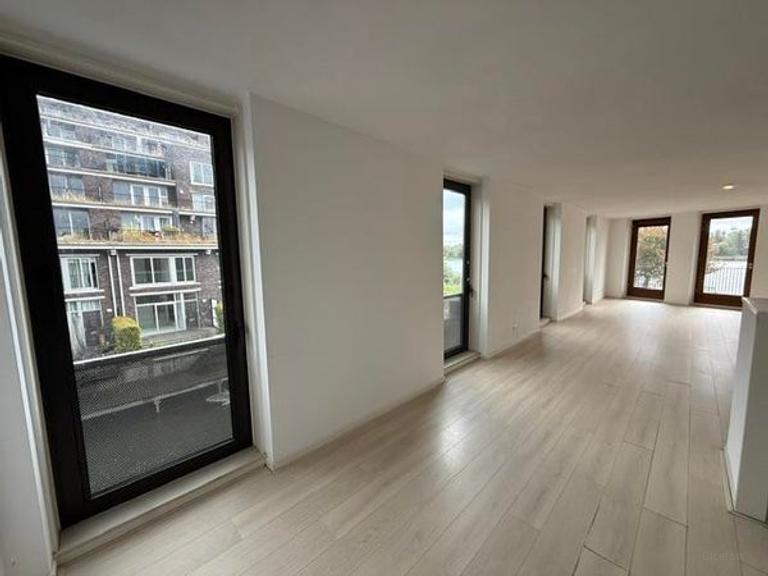 133 m² apartment with 3 bedrooms in IJburg - Image 4
