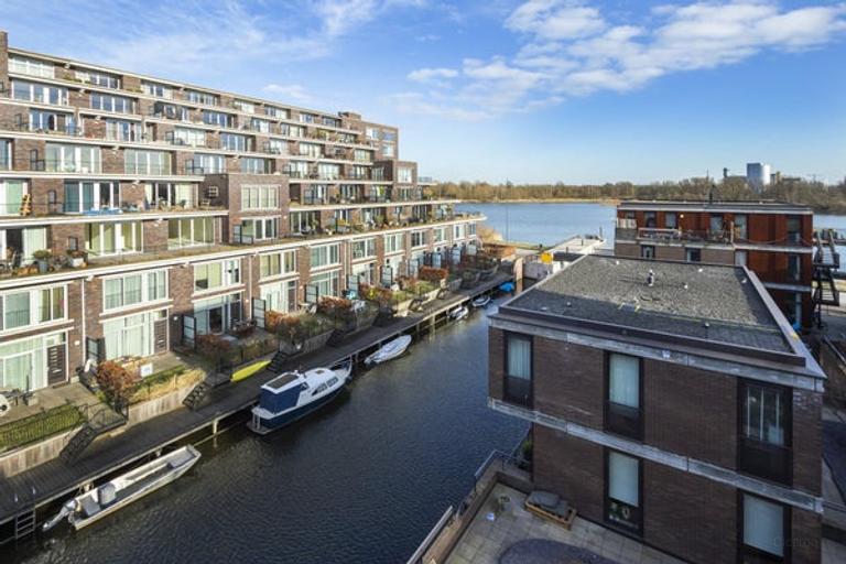133 m² apartment with 3 bedrooms in IJburg - Image 18