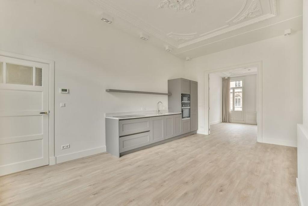 71 m² appartement met Frans balkon - Afbeelding 2