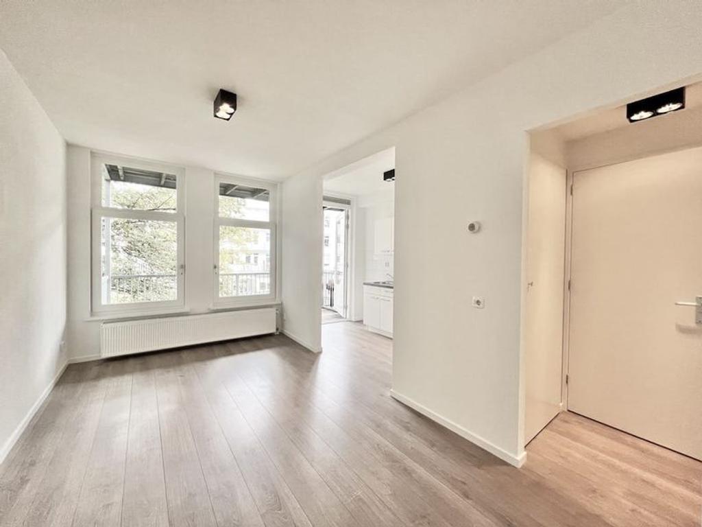 47 m² appartement met balkon in Amsterdam West - Afbeelding 3