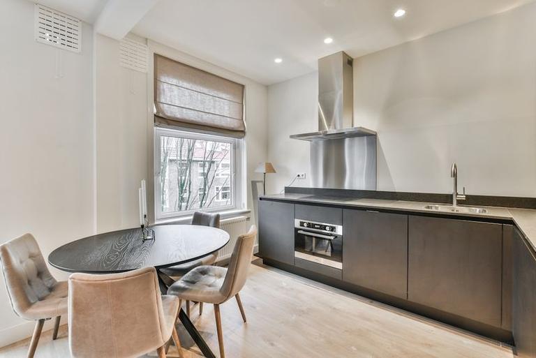 Gemeubileerd 2-slaapkamerappartement met balkon - Afbeelding 4