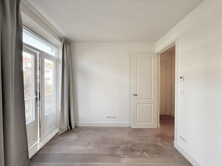 Twee slaapkamers met balkon in Hoofddorppleinbuurt - Afbeelding 7
