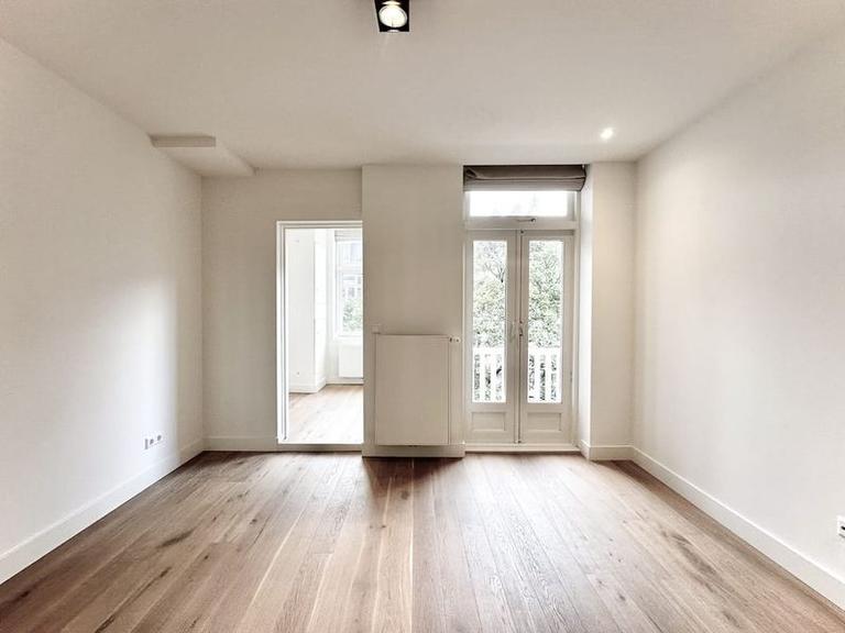 Gemeubileerd 2-kamerappartement met balkon - Afbeelding 7