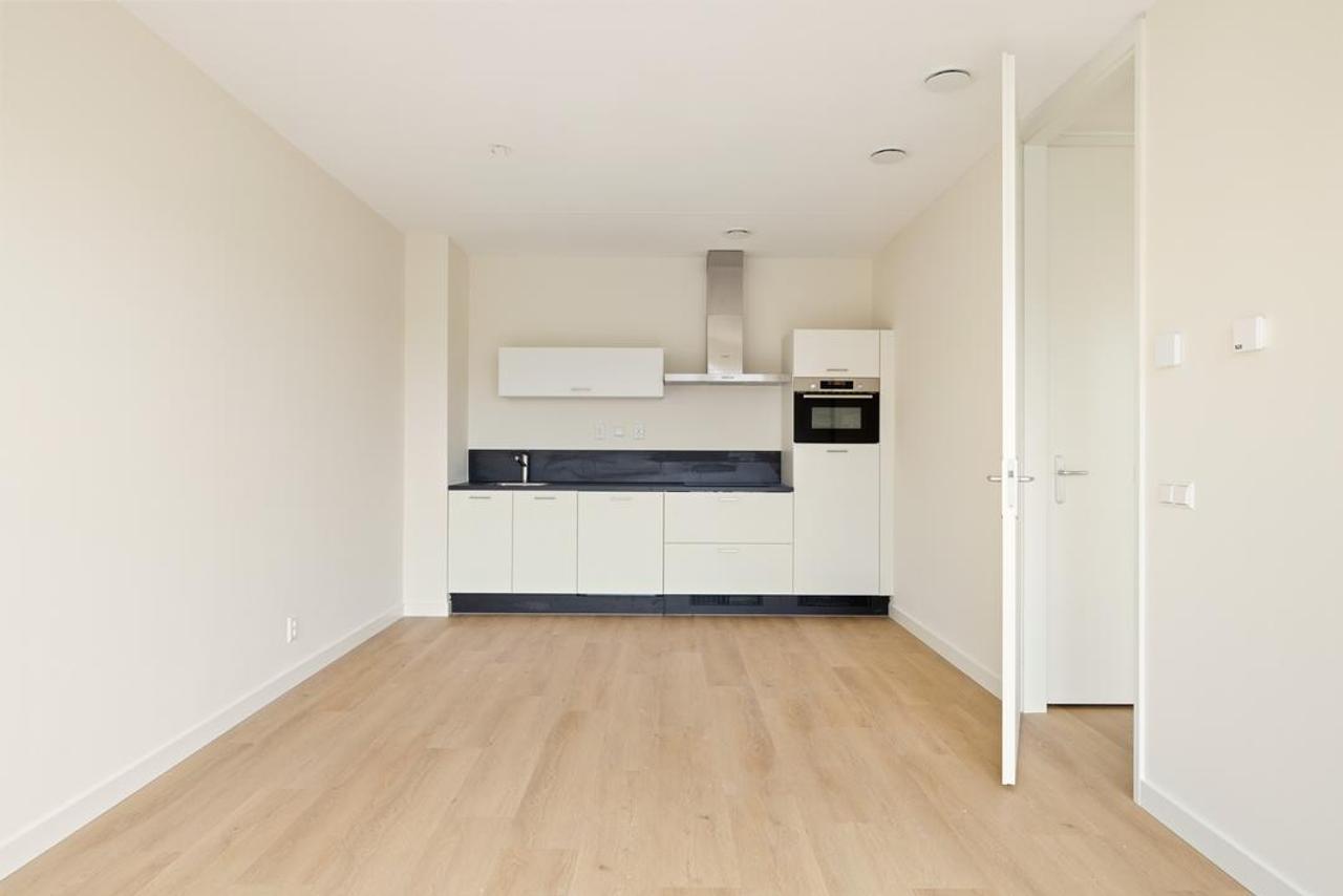 Direct beschikbaar: gemeubileerd 2-kamerappartement - Afbeelding 2