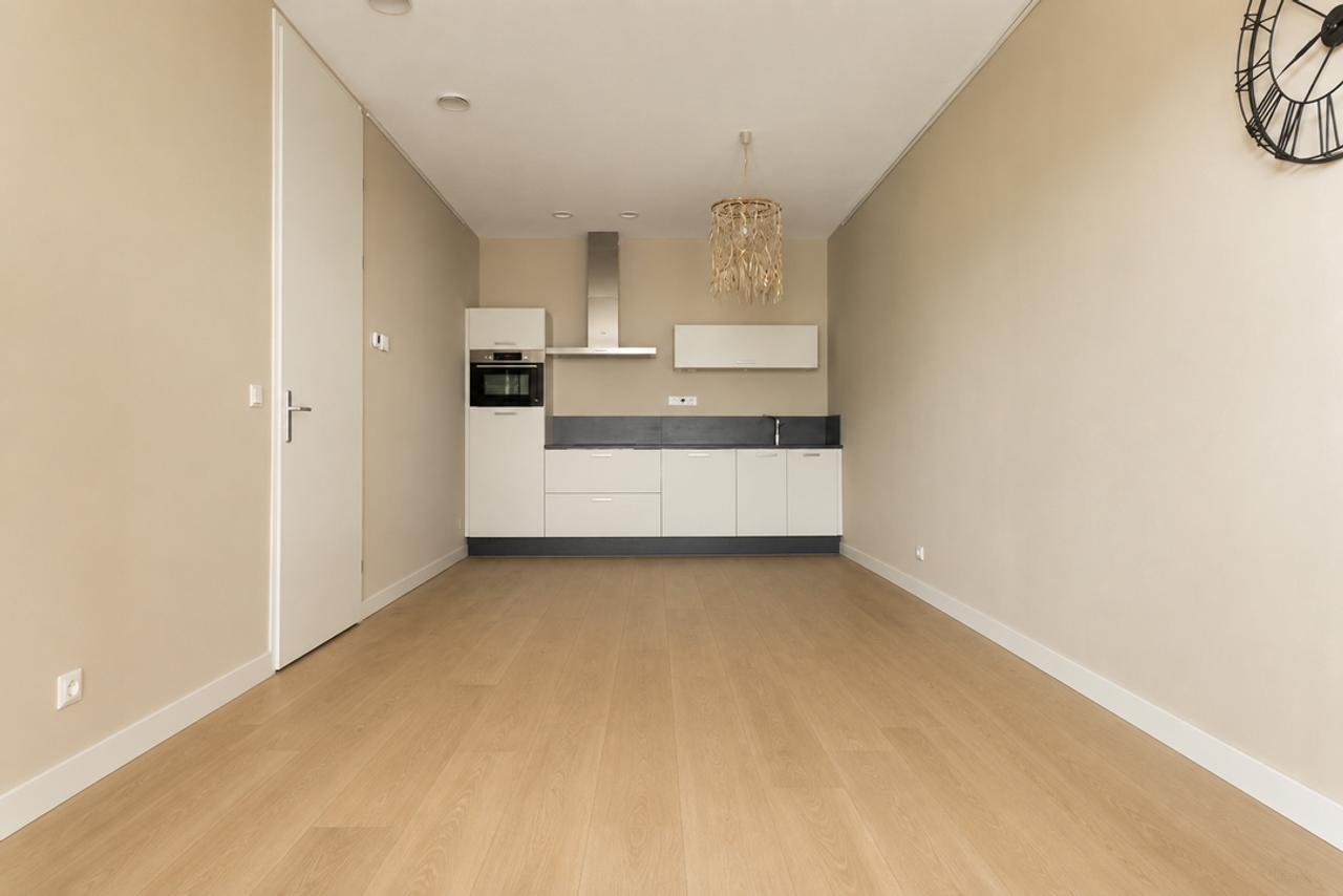 Furnished 2-Bedroom Apartment with Balcony - Image 4