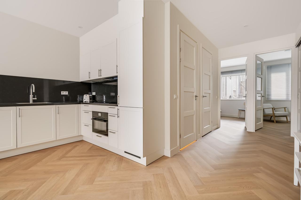 Gemeubileerd 3-kamerappartement aan de Leidsekade - Afbeelding 12