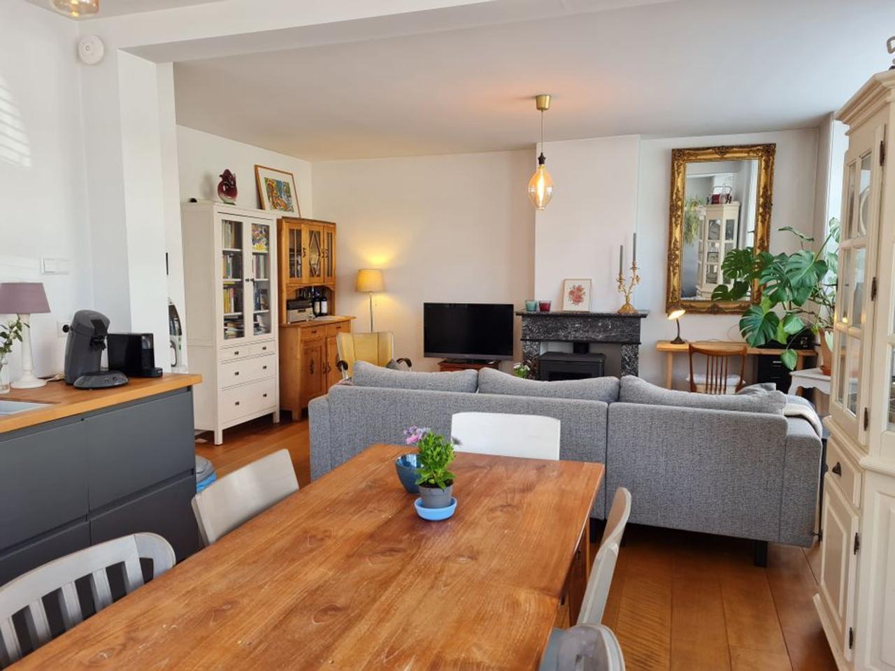 Gemeubileerde benedenwoning met tuin - Afbeelding 1