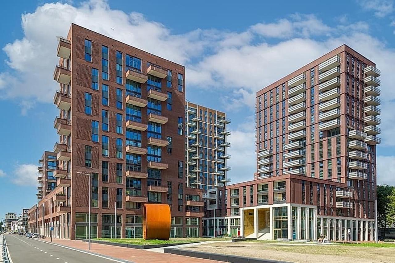 105 m² appartement met terras in Katendrecht - Afbeelding 1