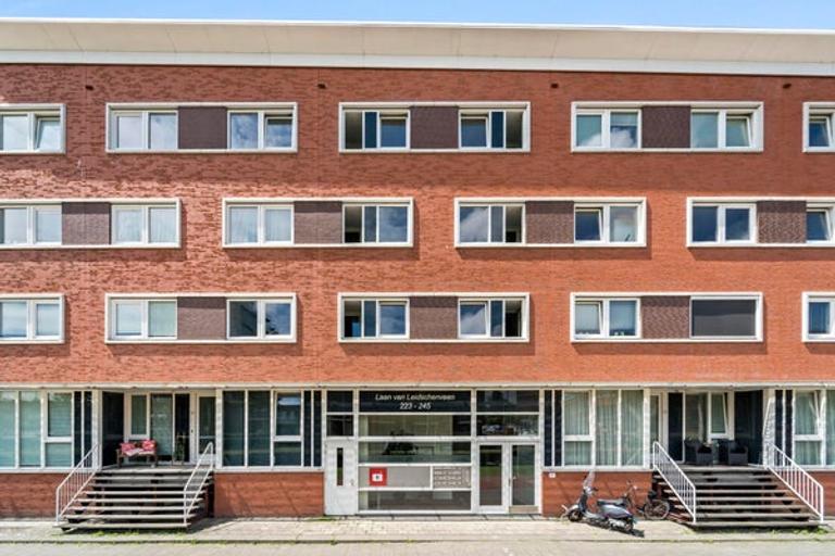 Gemeubileerd 3-kamerappartement met balkon - Afbeelding 2