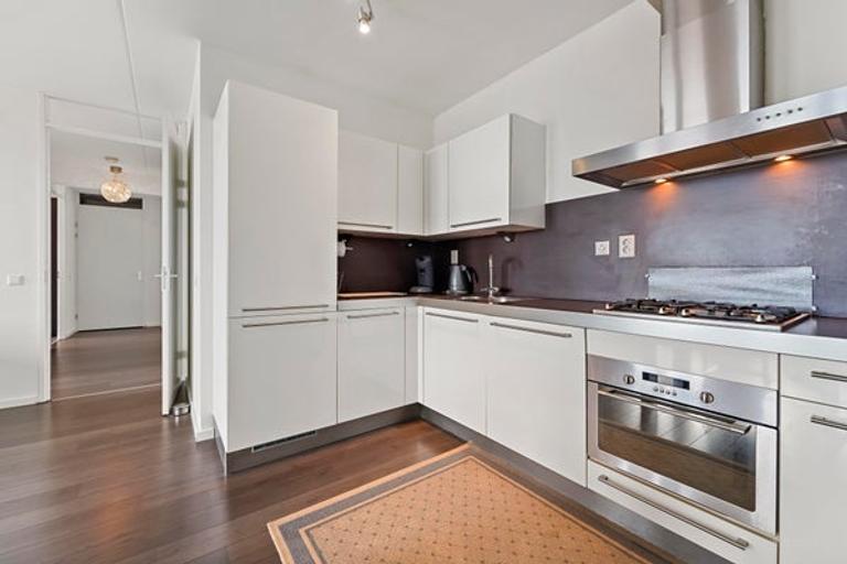 Gemeubileerd 3-kamerappartement met balkon - Afbeelding 11