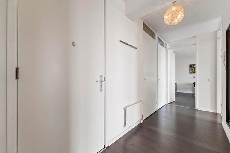 Gemeubileerd 3-kamerappartement met balkon - Afbeelding 14