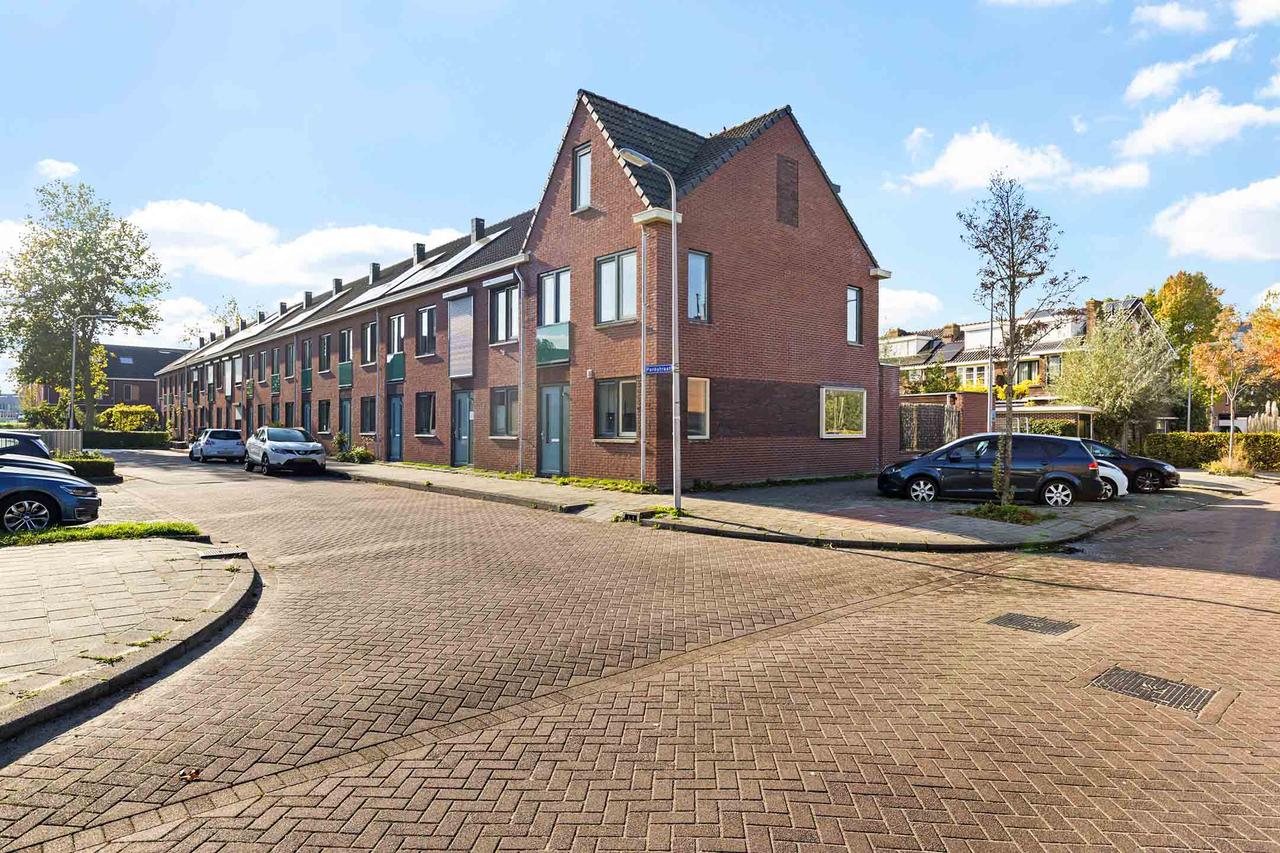 Furnished 5-Bedroom House in Gouda - Image 6