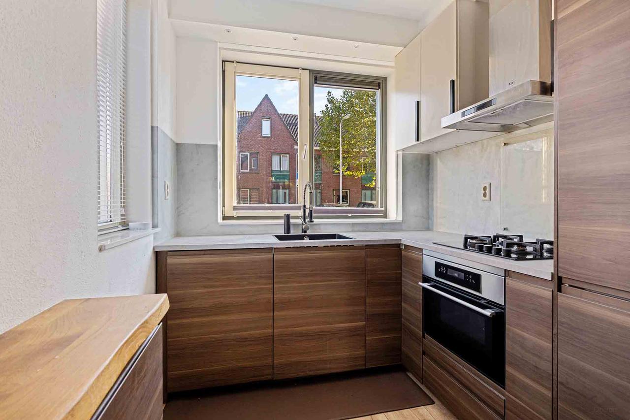 Furnished 5-Bedroom House in Gouda - Image 16
