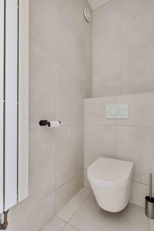 Furnished 5-Bedroom House in Gouda - Image 22