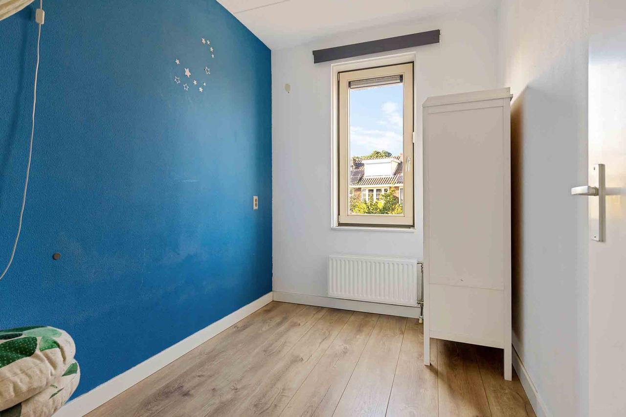 Furnished 5-Bedroom House in Gouda - Image 26