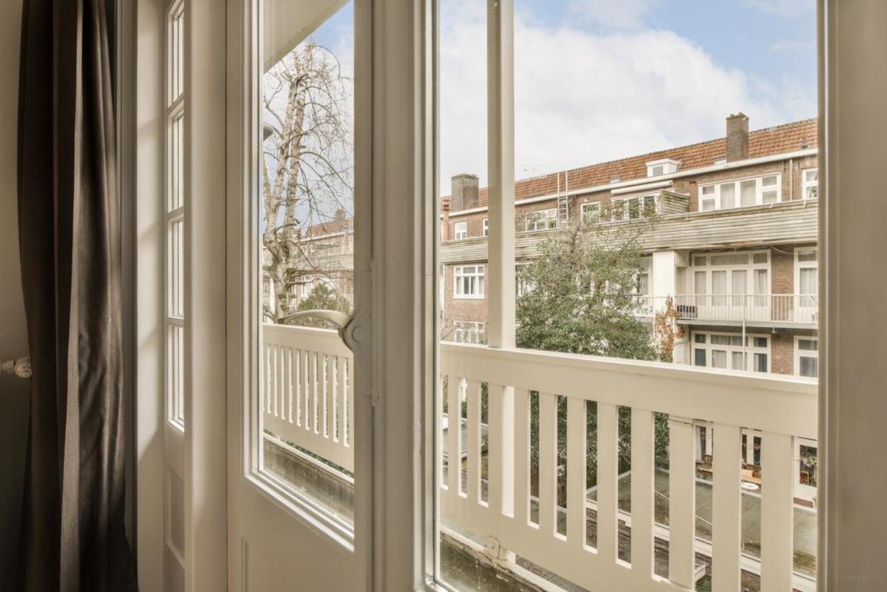 116 m² apartment with balcony in Oud-Zuid - Image 12