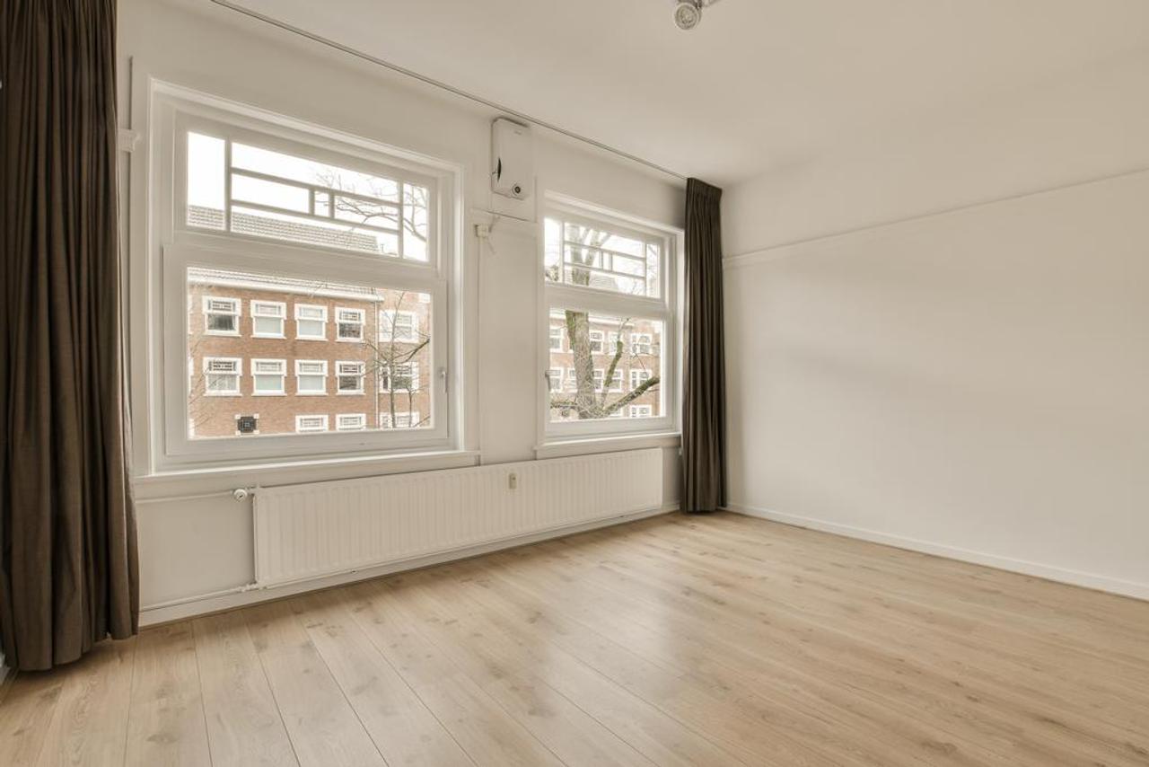 116 m² apartment with balcony in Oud-Zuid - Image 17