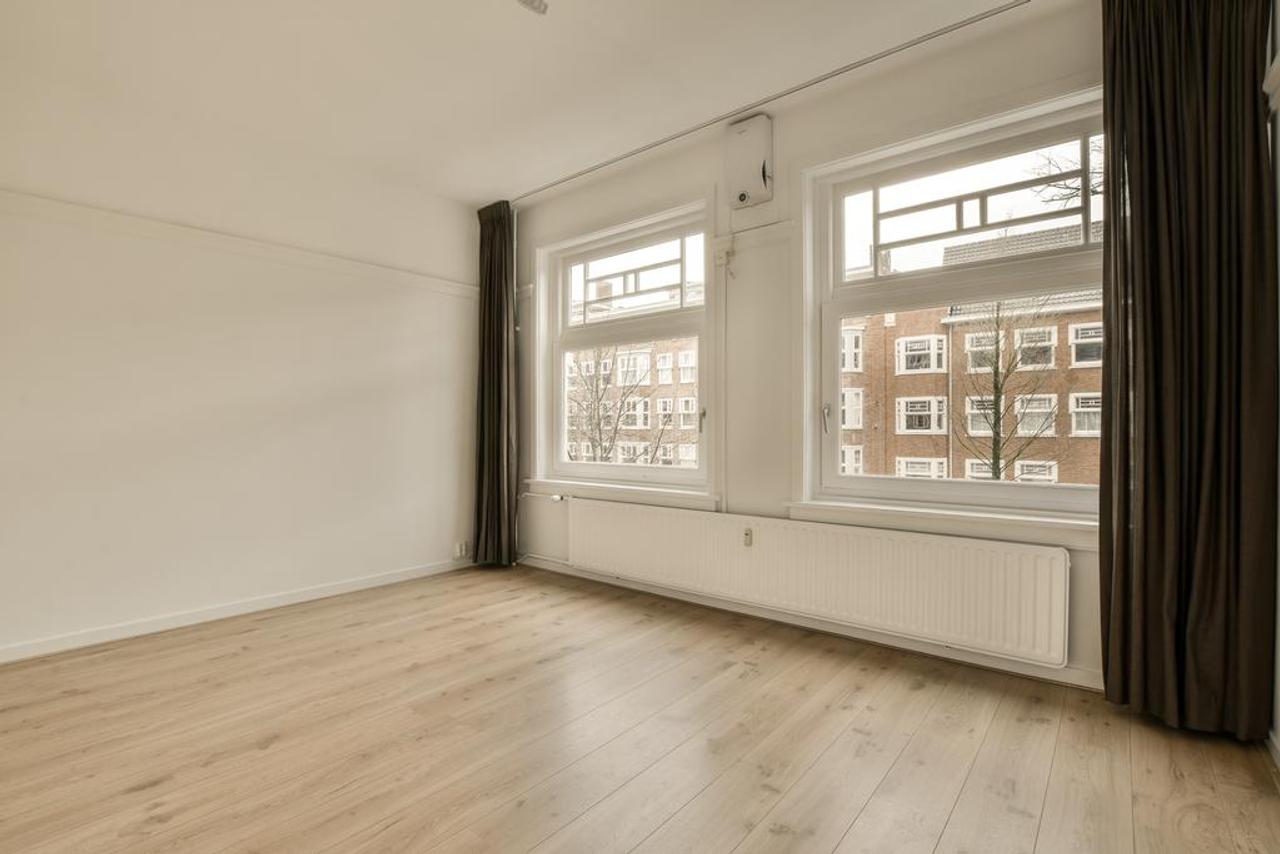 116 m² apartment with balcony in Oud-Zuid - Image 19