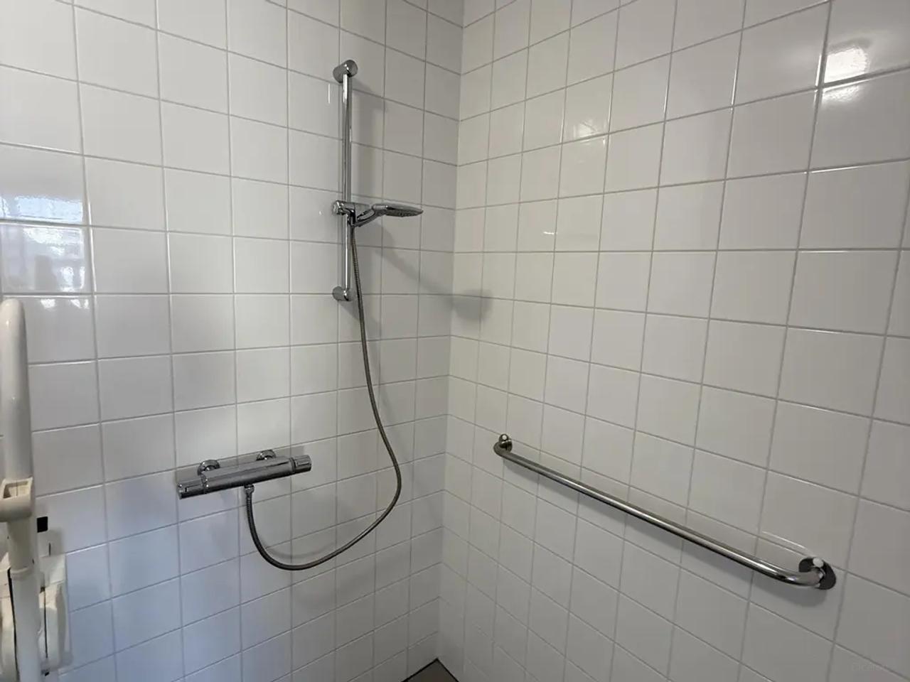 Rolstoeltoegankelijk 3-kamerappartement in Pendrecht - Afbeelding 13