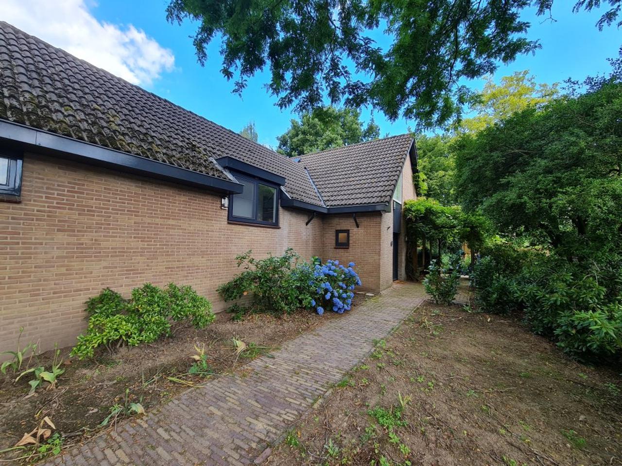 Gemeubileerde villa met sauna en 4 slaapkamers - Afbeelding 30