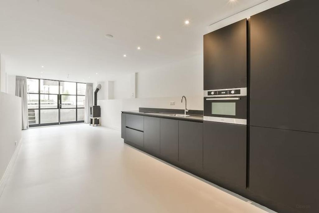 111 m² appartement met tuin in De Pijp - Afbeelding 2