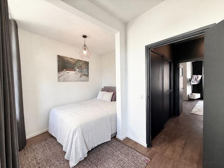 Gemeubileerd 2-kamerappartement met balkon - Afbeelding 11