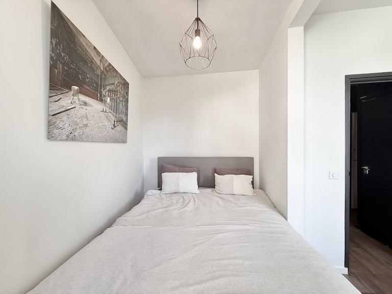 Gemeubileerd 2-kamerappartement met balkon - Afbeelding 12