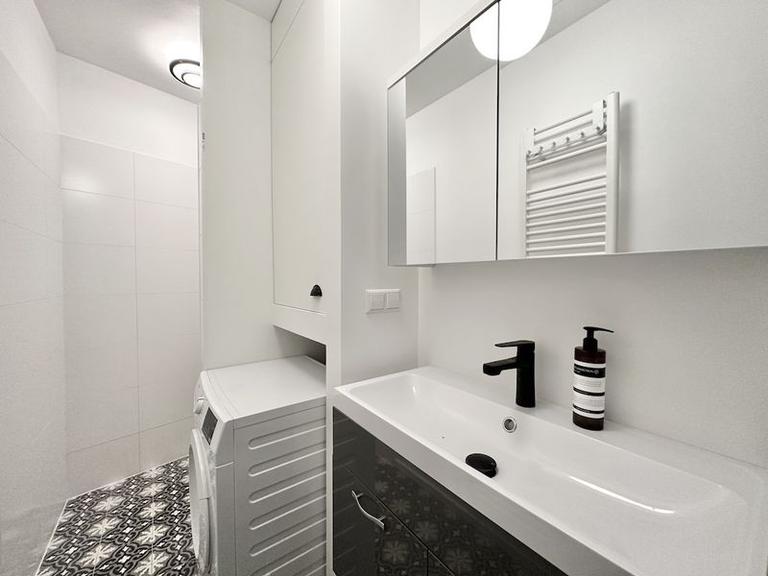 Gemeubileerd 2-kamerappartement met balkon - Afbeelding 14
