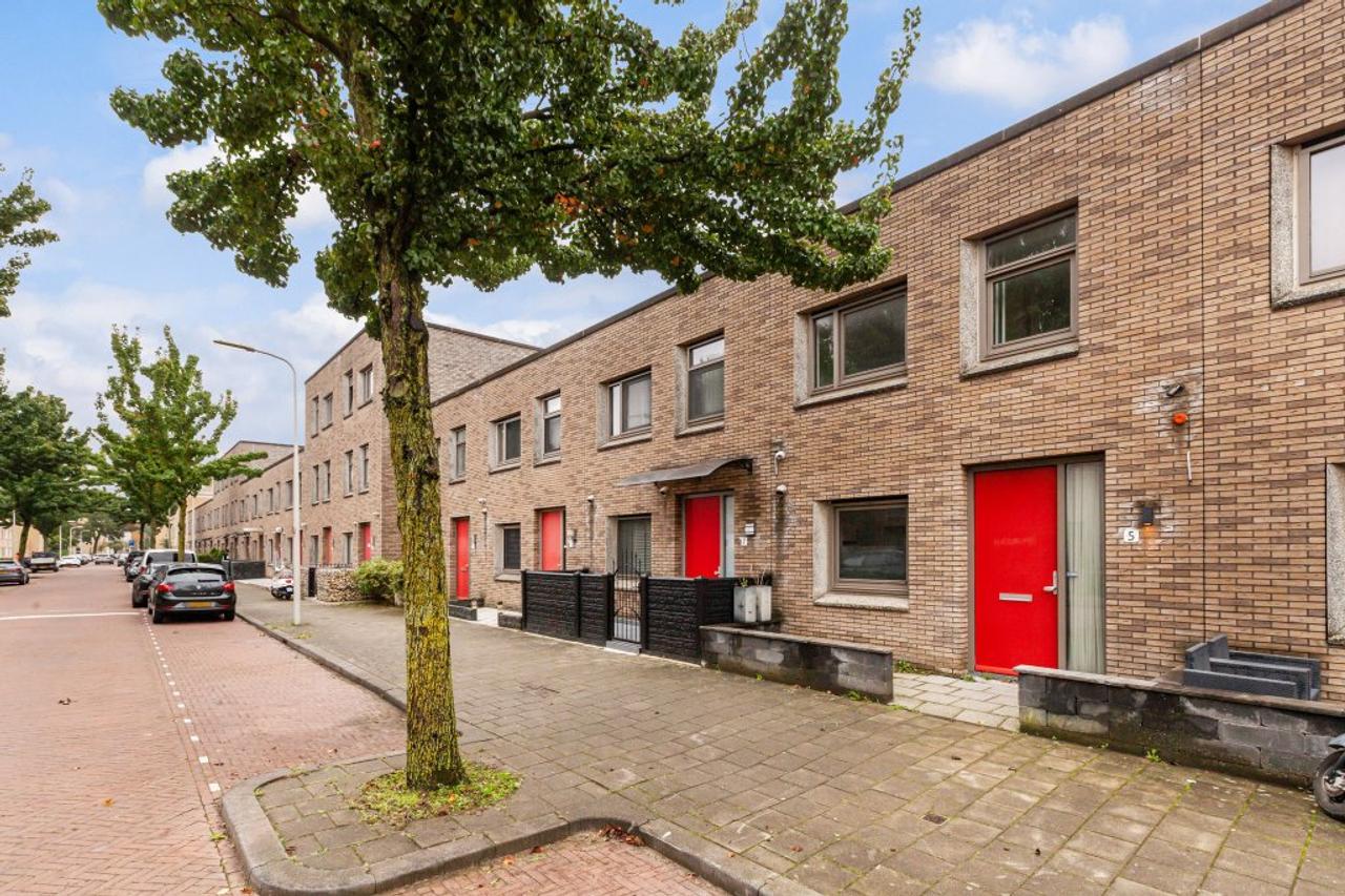 Eengezinswoning met tuin in Moerwijk - Afbeelding 1