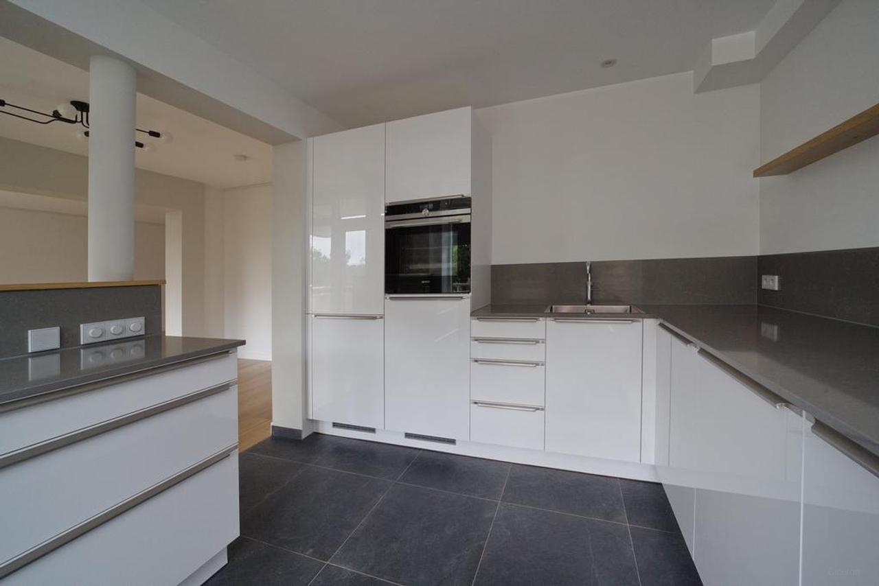 136 m² apartment with 3 bedrooms - Image 15