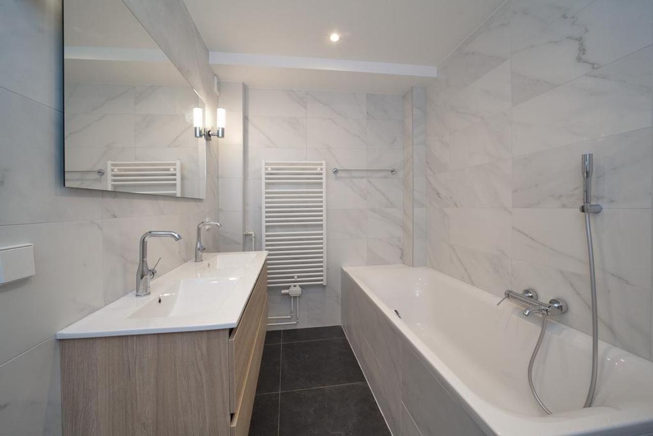 136 m² apartment with 3 bedrooms - Image 24