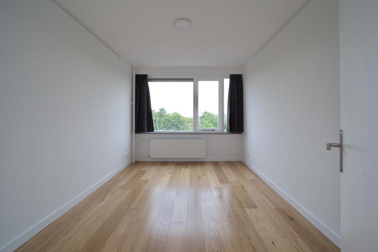 136 m² apartment with 3 bedrooms - Image 28