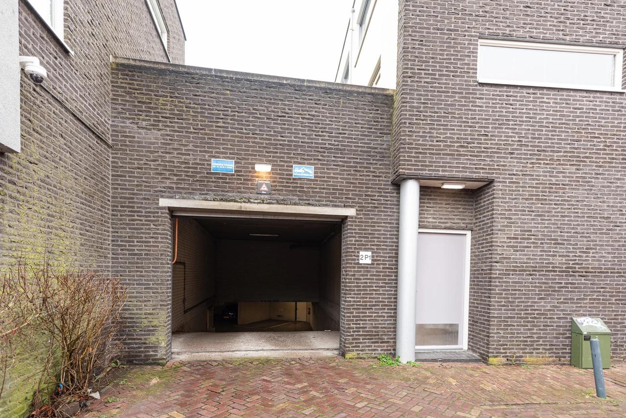 Stadswoning met dakterras en parkeerplaats - Afbeelding 23