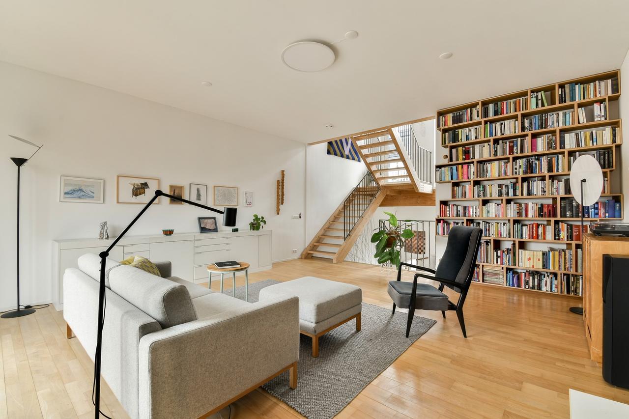 Gemeubileerd huis met oprit in Amsterdam-Noord - Afbeelding 2