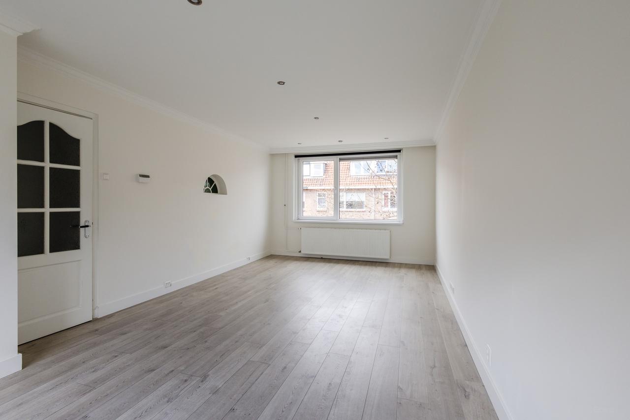 90 m² bovenwoning met balkon in Utrecht - Afbeelding 2